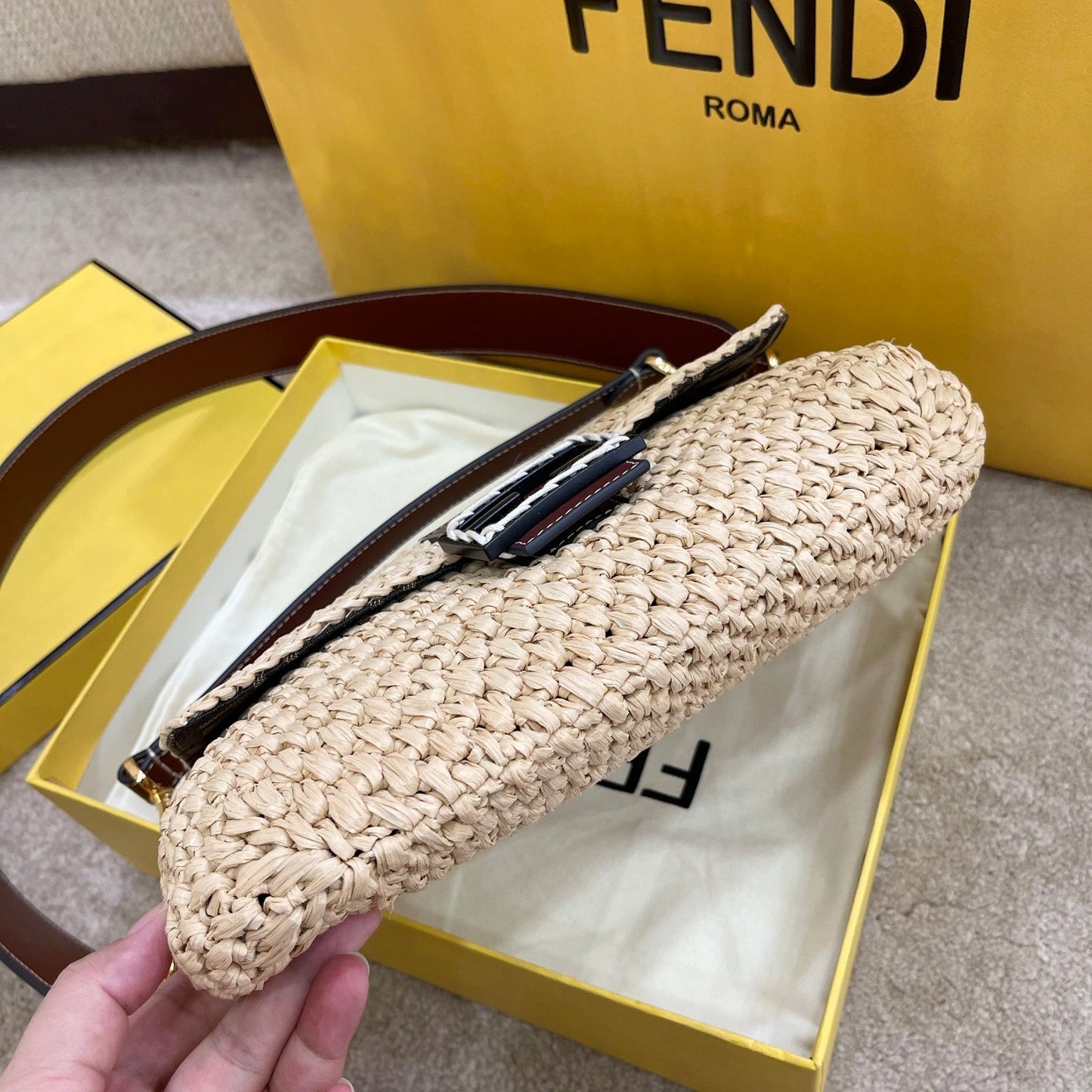 Fendi Baguette Woven Straw Red