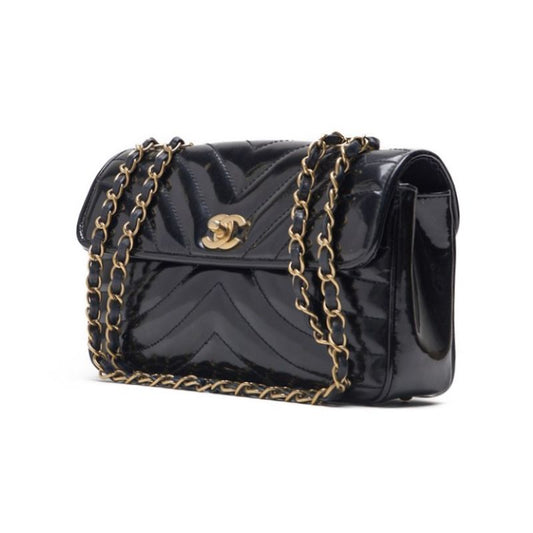 Chanel V-stick Turn-Lock Chain Shoulder Emal Black  Shoulder Bag  Shoulder Bag Mini Shoulder Ladies Bag Hybrid 【 Ship】 SS Himalan Bookstore Online