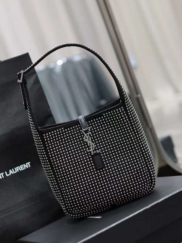 Yves Saint Laurent - Bags   647