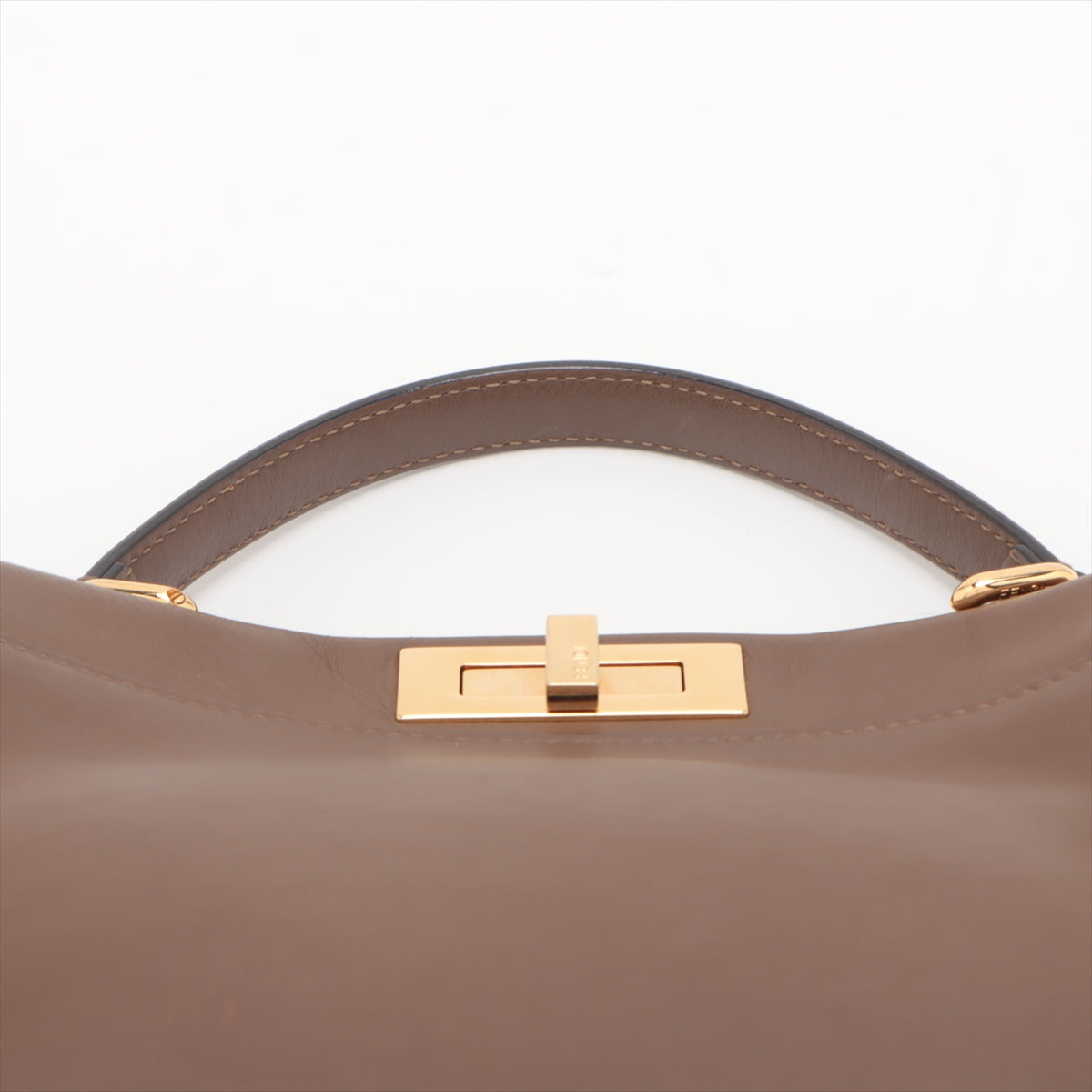 FENDI Peekaboo Medium in Leather Brown 8BN290