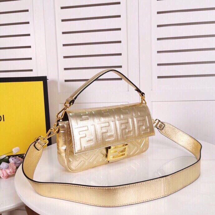 Fendi Baguette Chain Midi Medium Gold Bag For Woman 26cm/10in