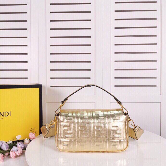 Fendi Baguette Chain Midi Medium Gold Bag For Woman 26cm/10in