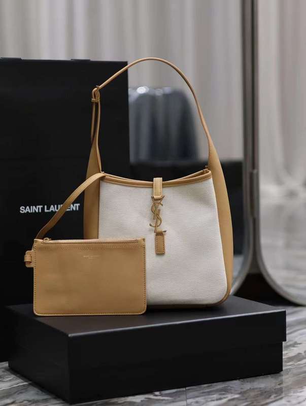 Yves Saint Laurent - Bags   658