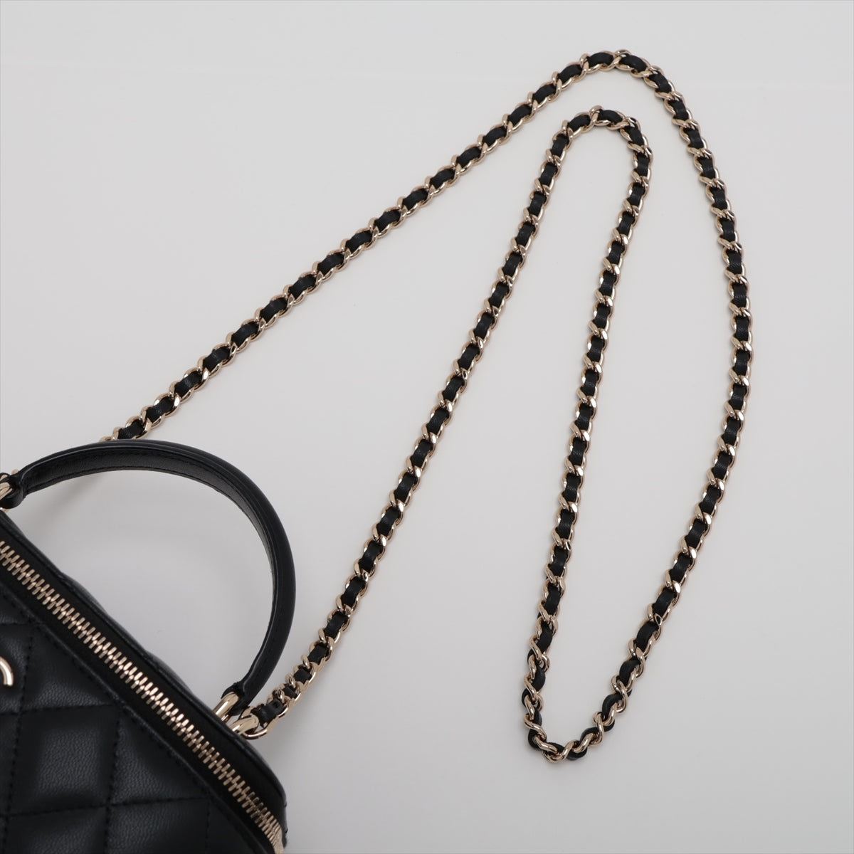 Chanel Matrasse  Chain Shoulder Bag Vanity Black G  31st