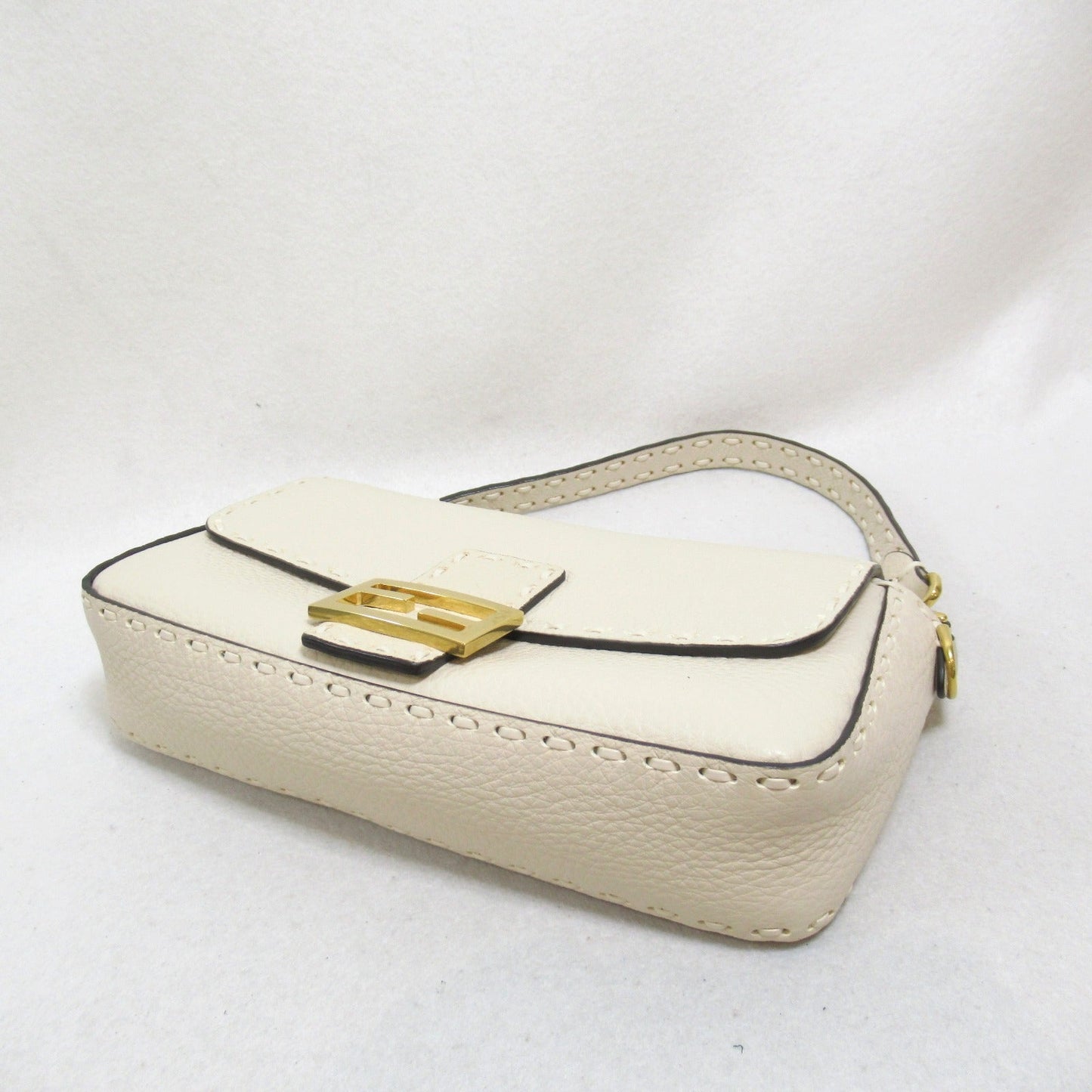 Fendi Fendi 2w Shoulder Bag Shoulder Bag  Beige Light Beige