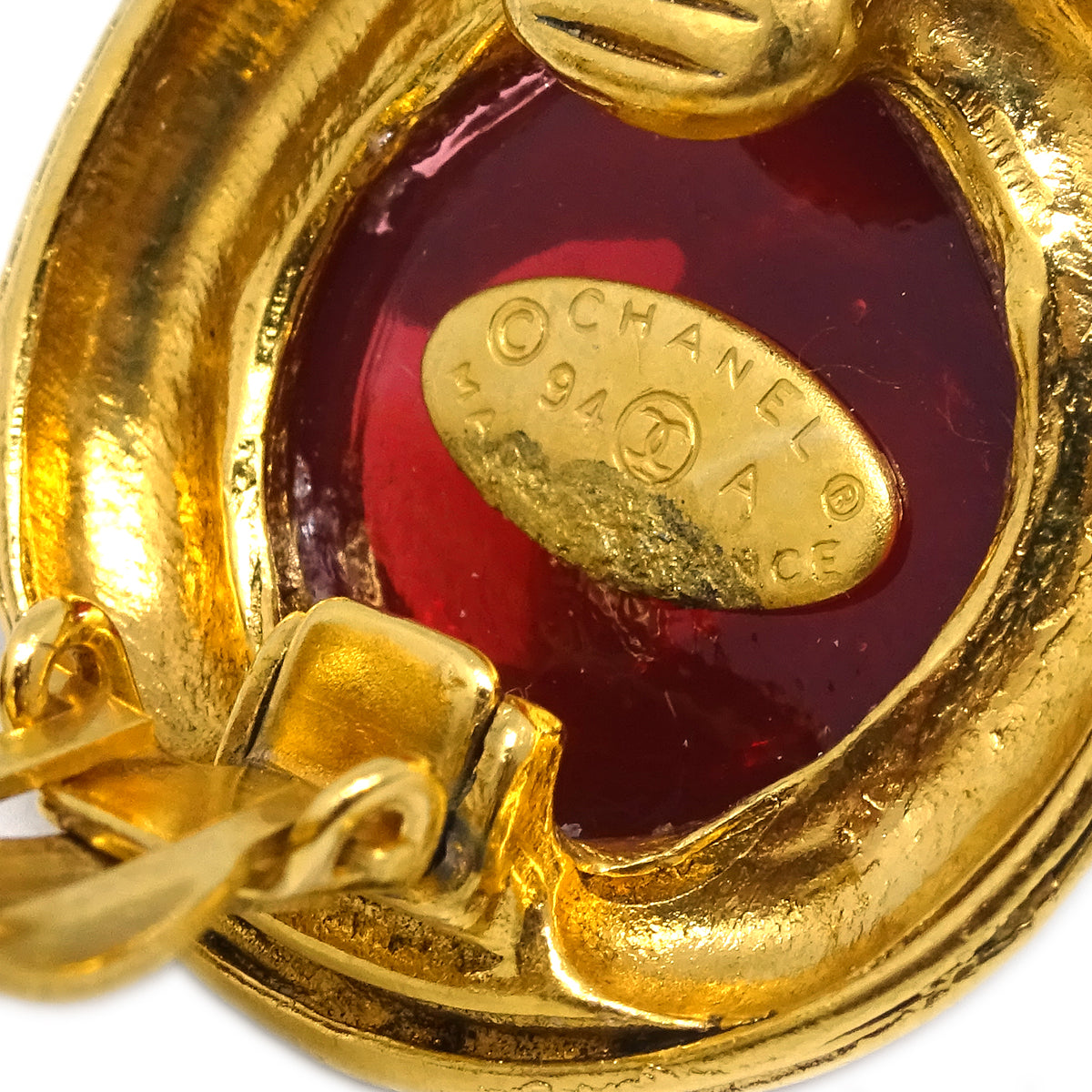 Chanel Gripoix Button Earrings Clip-On Gold Red 94A