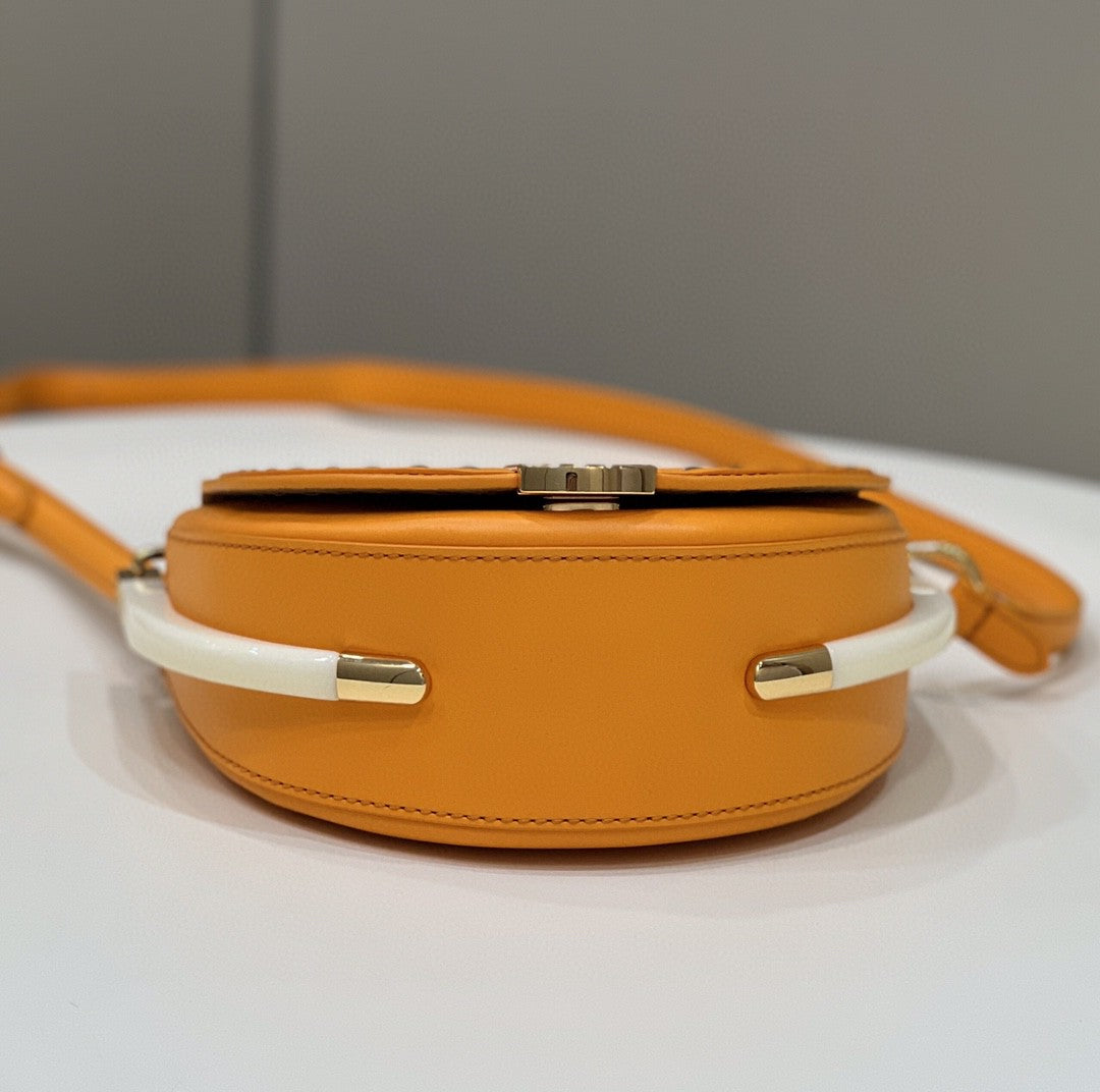 Fendi Moonlight Saddle Orange Bag For Woman 19cm/7.5in