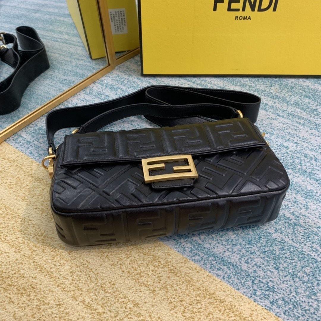 Fendi baguette Bag