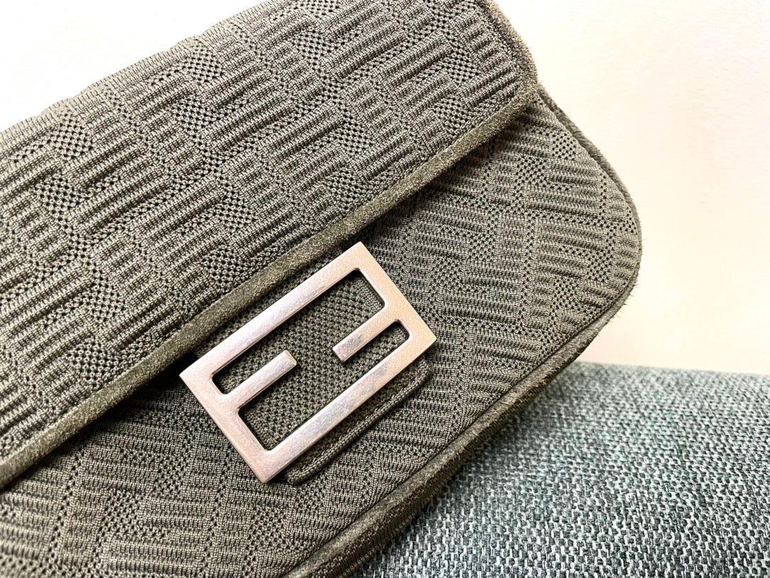 Fendi Midi Baguette Chain Bag