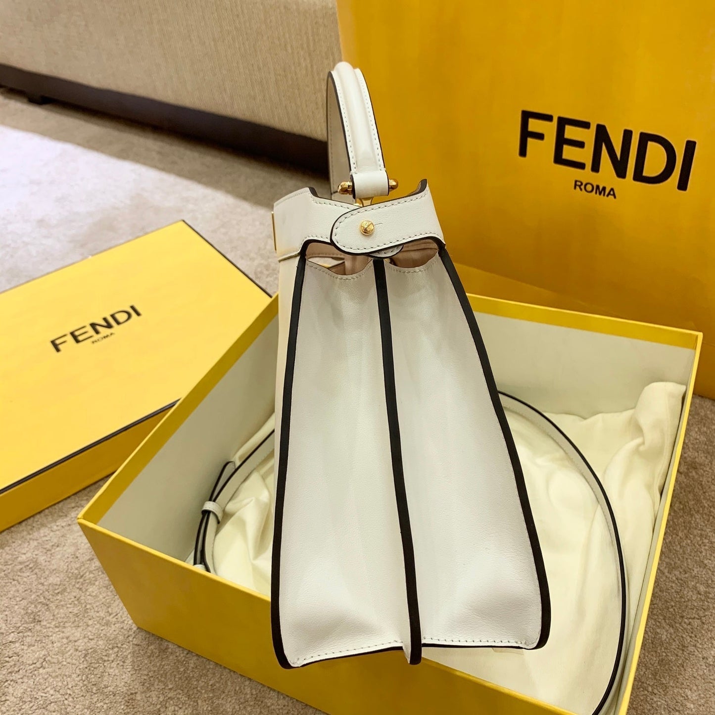 Fendi Peekaboo  Small iseeu Bag