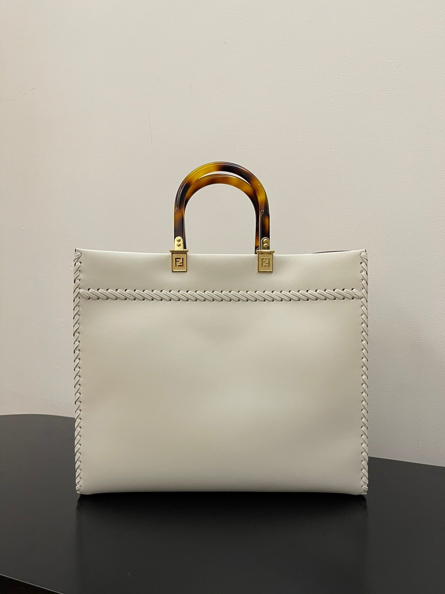 Fendi Sunshine Shopper Medium Bag