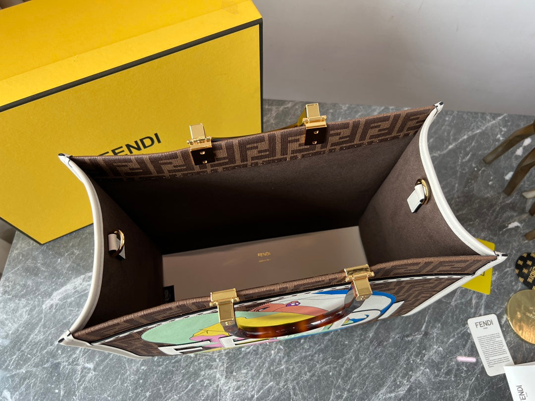 Fendi Sunshine Shopper Meduim Bag