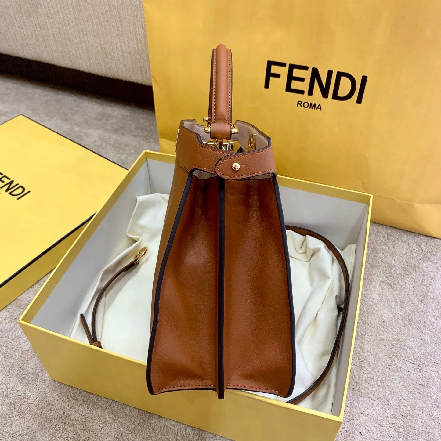 Fendi Peekaboo  Small iseeu Bag