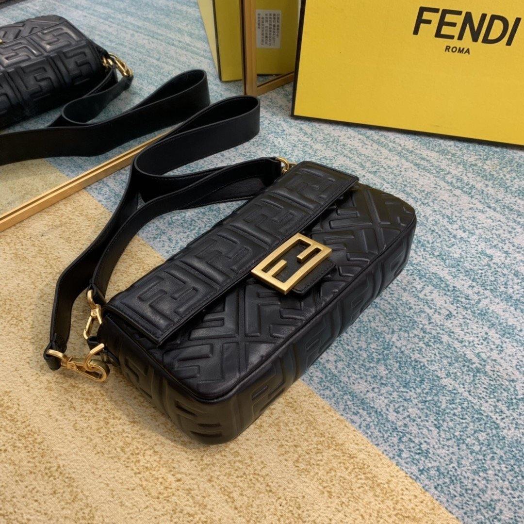 Fendi baguette Bag