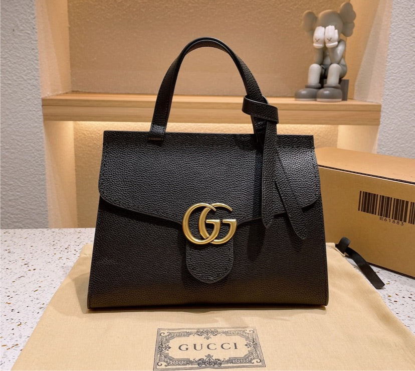 Gucci woman leather shoulder handbag