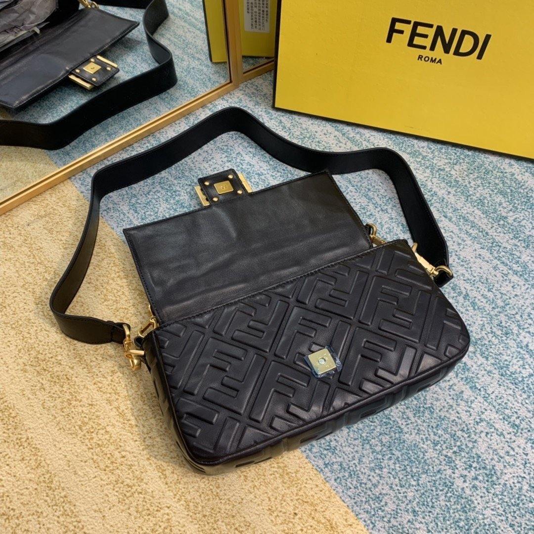 Fendi baguette Bag