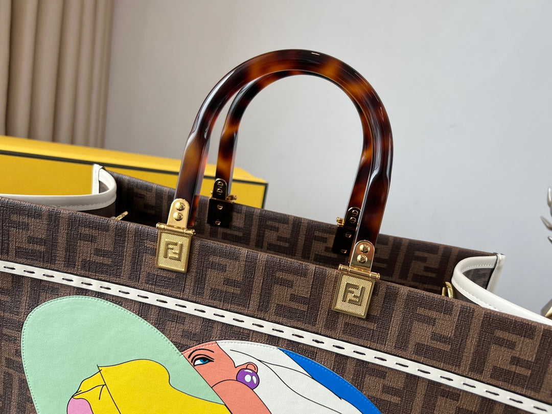 Fendi Sunshine Shopper Meduim Bag