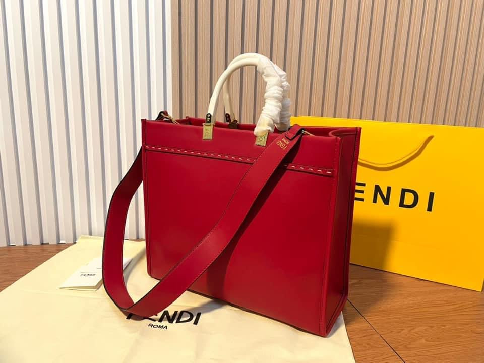 Fendi Sunshine Shopper Medium Bag