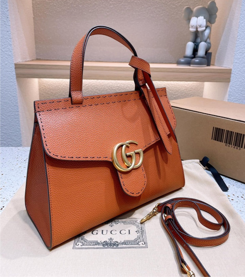 Gucci woman leather shoulder handbag