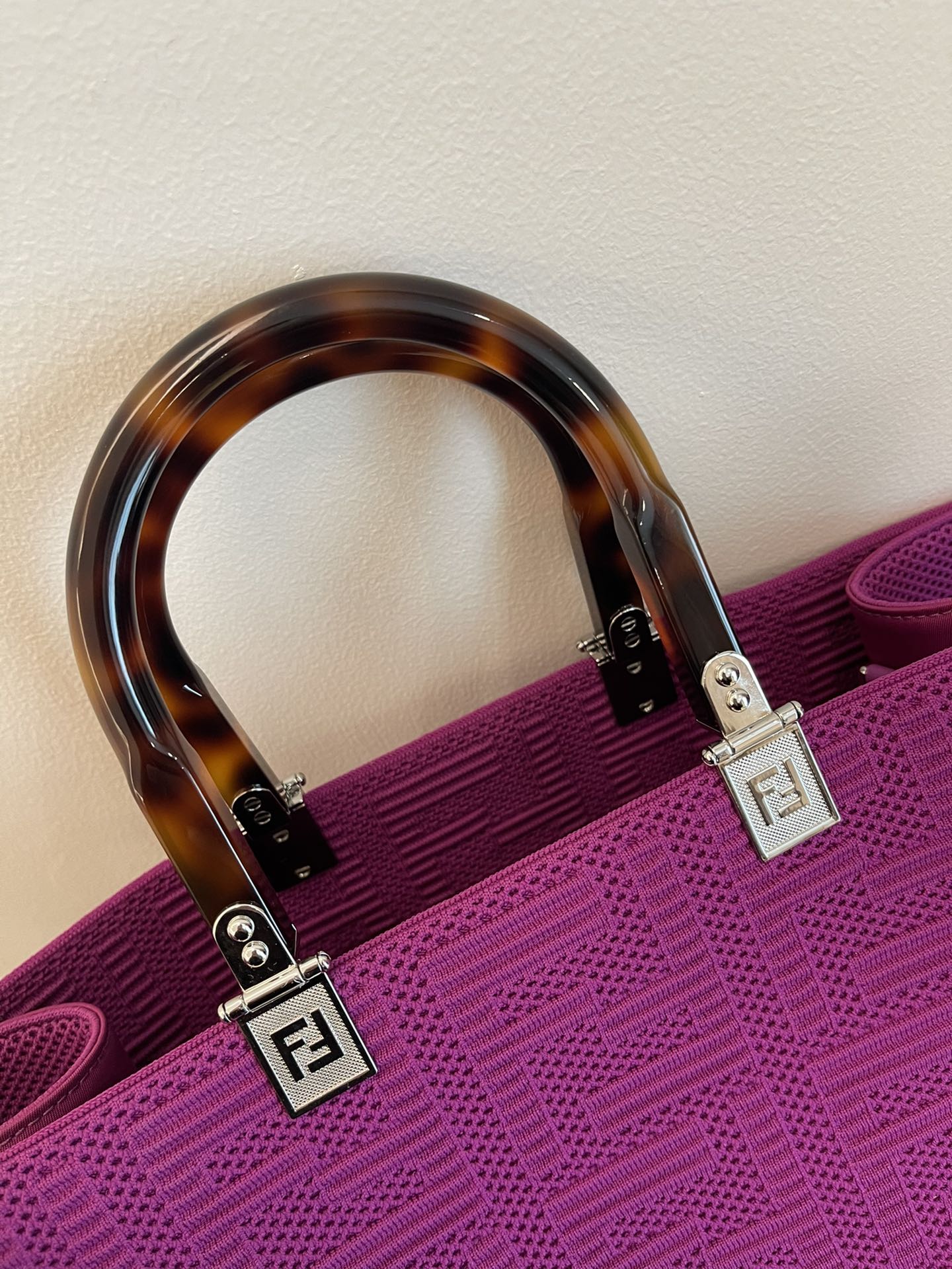 Fendi Sunshine Shopper Meduim Bag