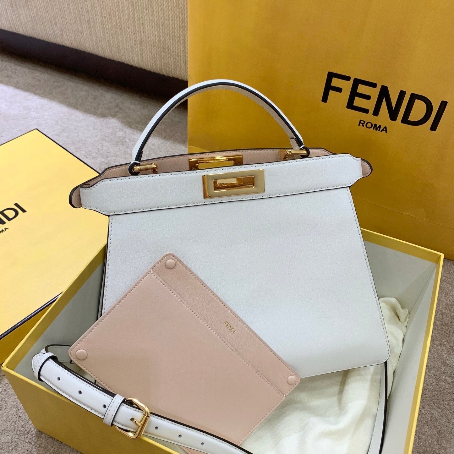 Fendi Peekaboo  Small iseeu Bag