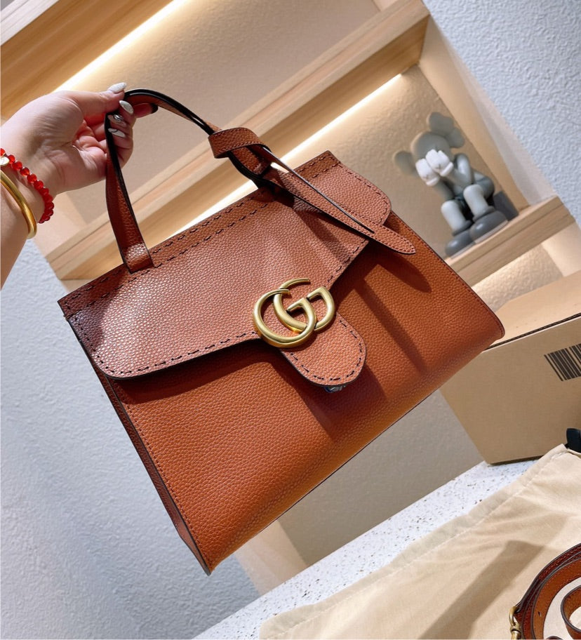 Gucci woman leather shoulder handbag