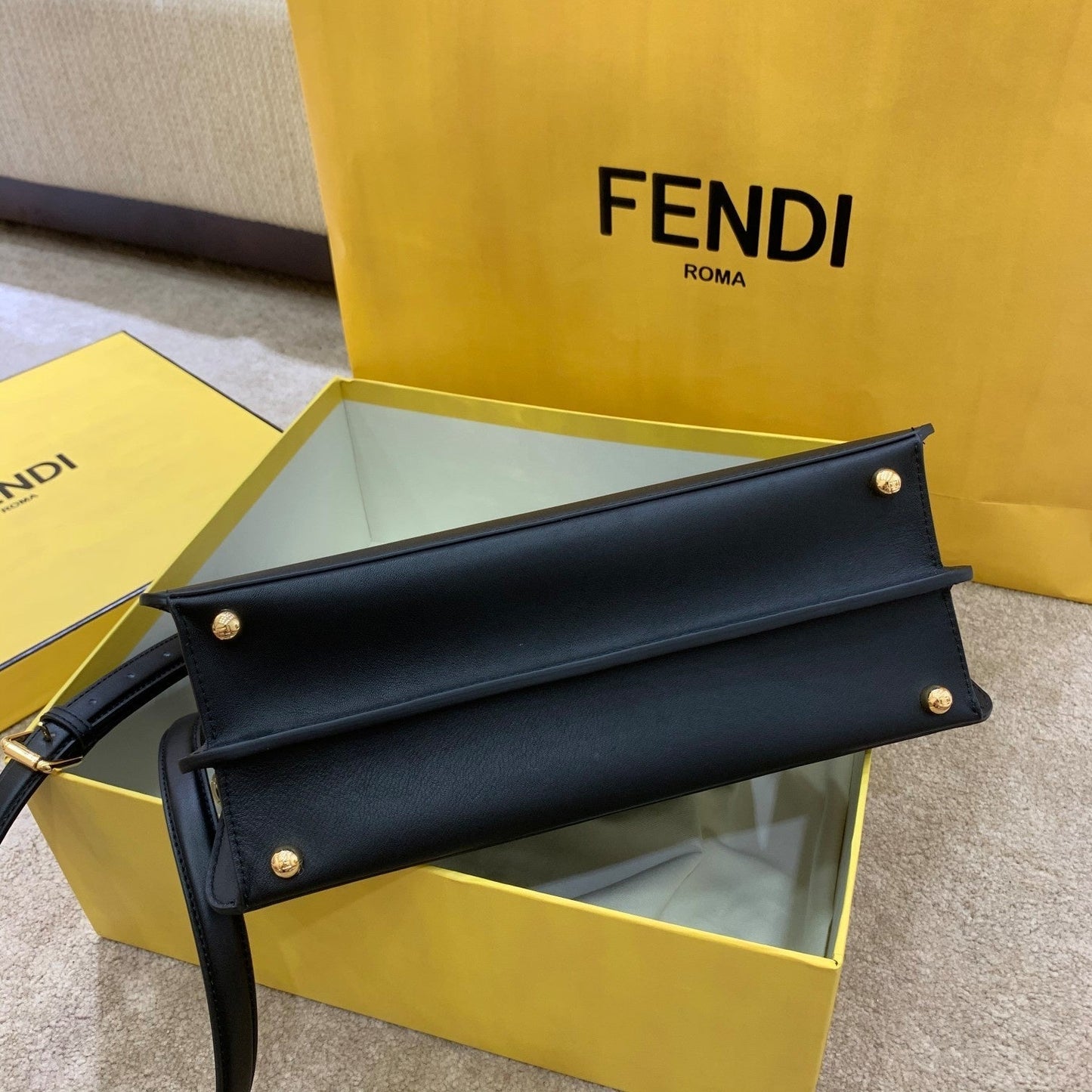 Fendi Peekaboo  Small iseeu Bag