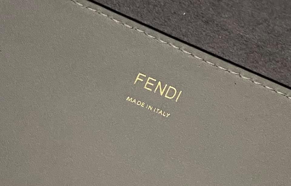 Fendi Sunshine Shopper Medium Bag