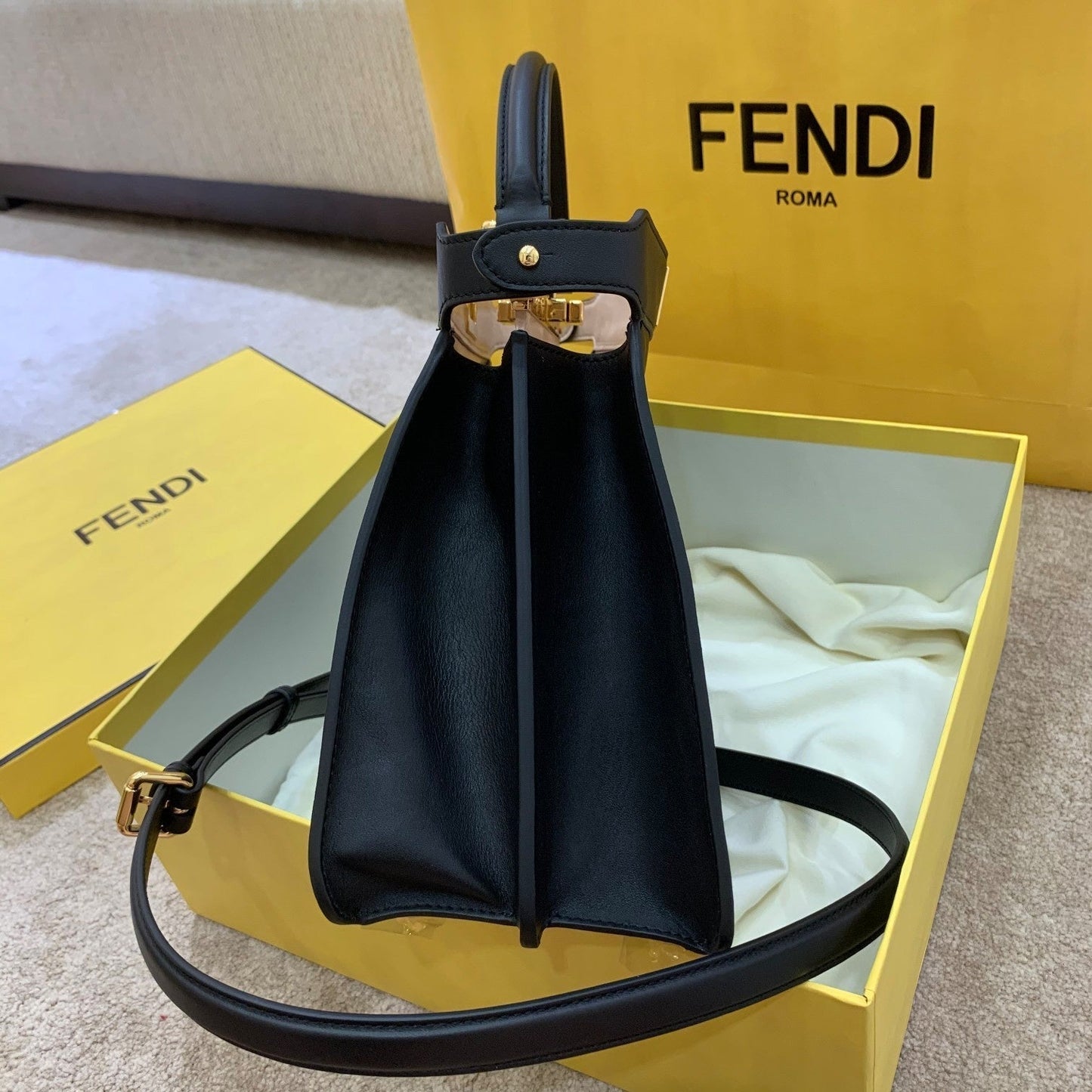 Fendi Peekaboo  Small iseeu Bag