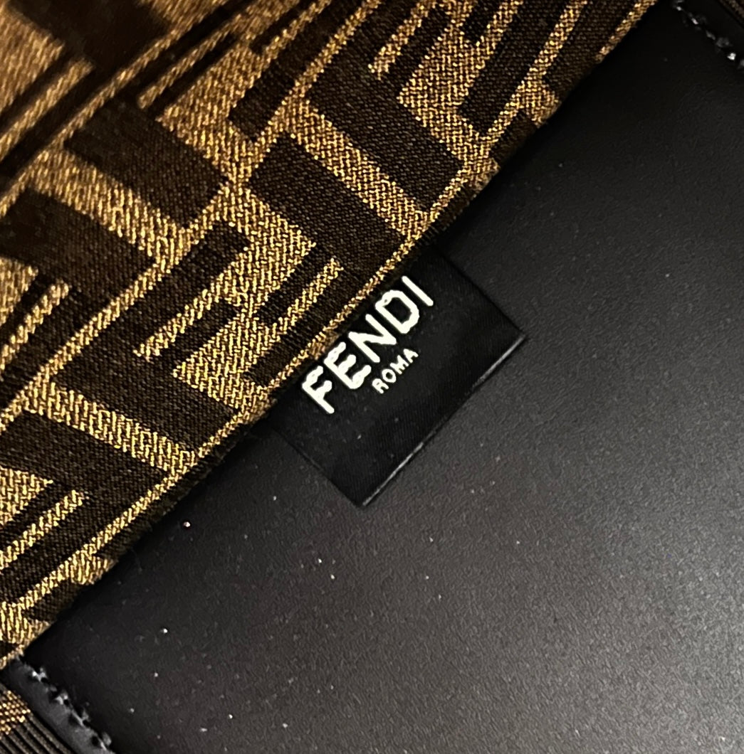 Fendi Sunshine Shopper Meduim Bag