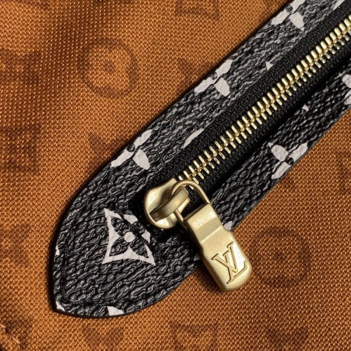 Louis Vuitton Monogram Giant Crafty Neverfull MM M56584