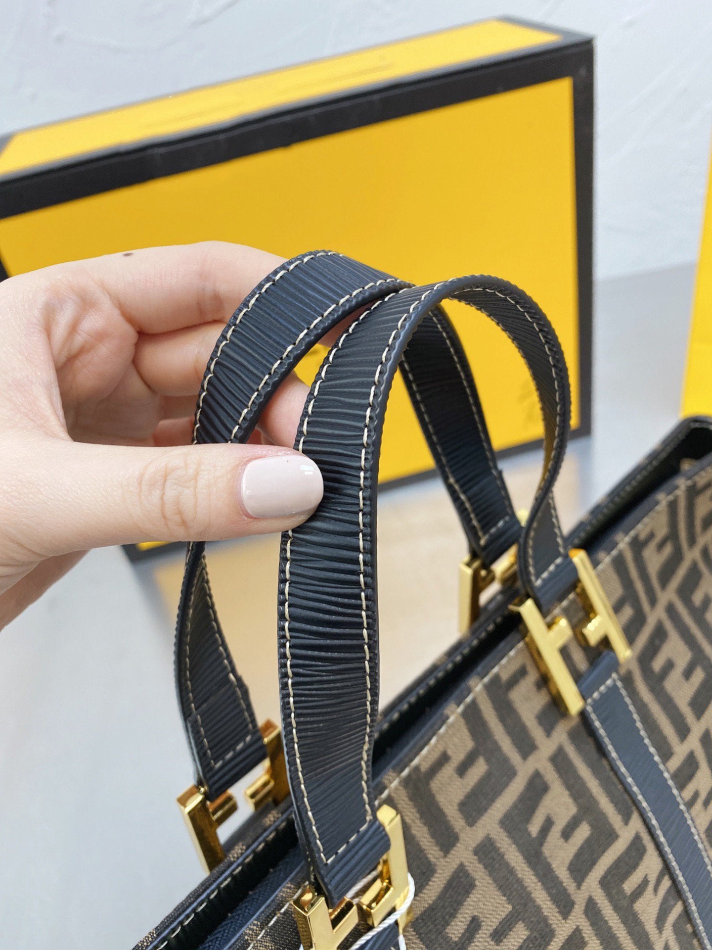 Luxury Designer Bags Fendi 104